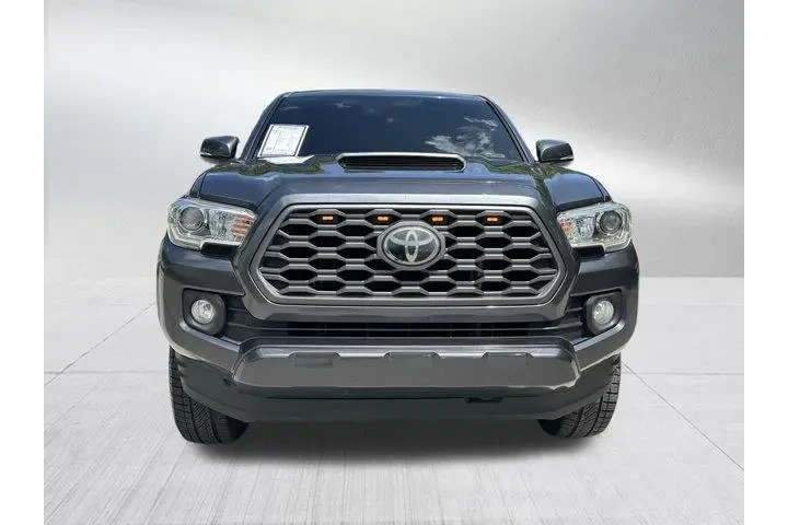 $29396 : Toyota Tacoma 2021 4x2 TRD O image 2
