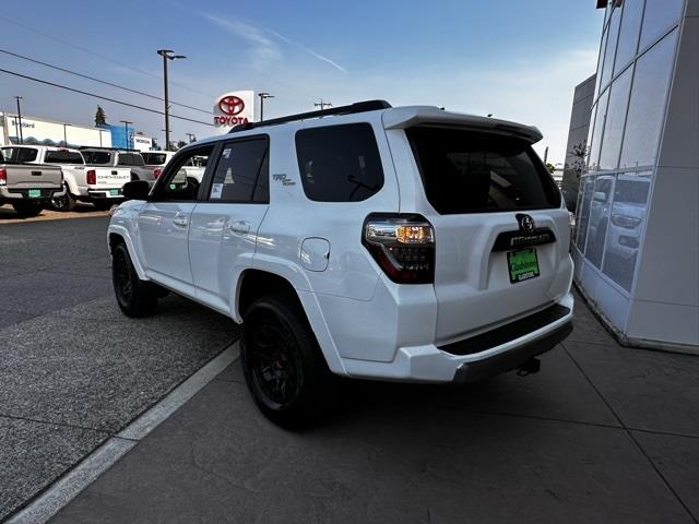 $51609 : 2024 4Runner TRD Off-Road Pre image 3