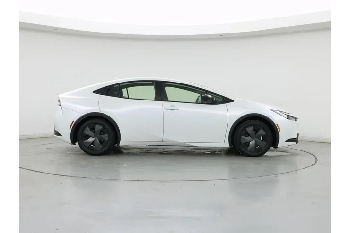 $26998 : Toyota Prius 2024 LE 4dr Hat image 7