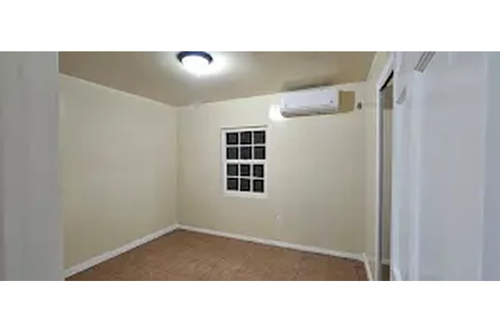 $1750 : RENTO CASITA: EAST LOS ANGELES image 4