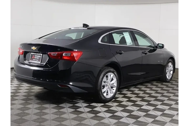 $16693 : Chevrolet Malibu 2024 LT 4dr image 8