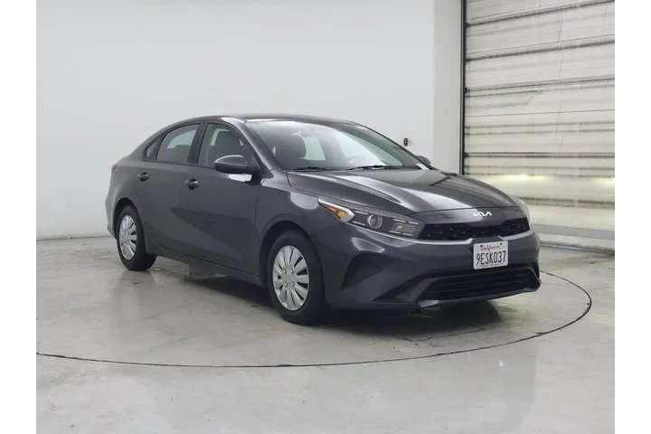 $16998 : Kia Forte 2023 LX 4dr Sedan image 1