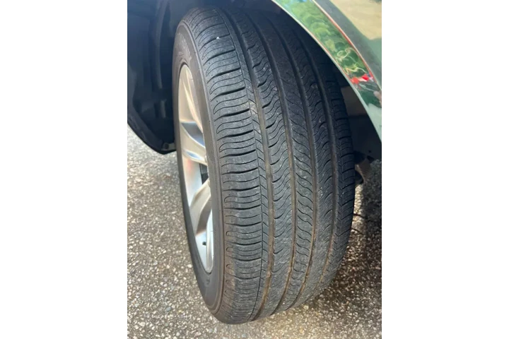 $11999 : 2017 Challenger SXT image 10