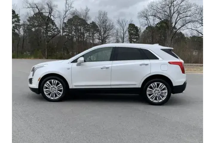 $25900 : 2019 XT5 Premium Luxury image 4