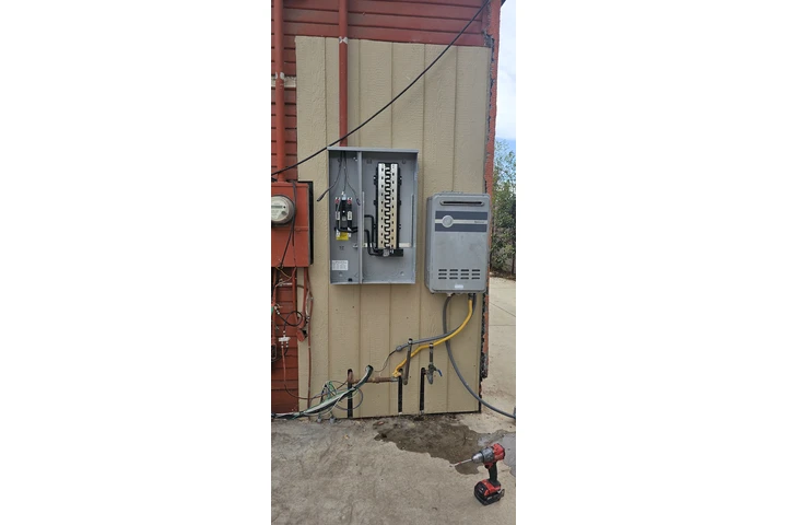 Técnico Electricista image 2