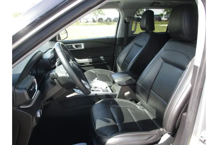 $25495 : Ford Explorer 2022 XLT 4dr S image 9