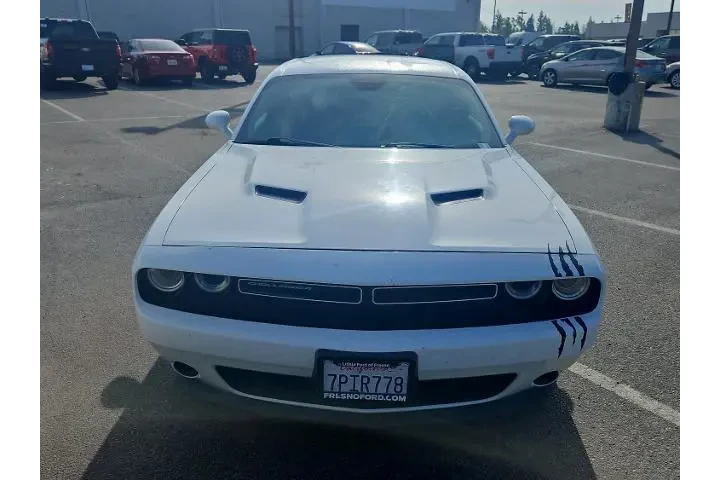 $12500 : Dodge Challenger 2015 SXT 2d image 4