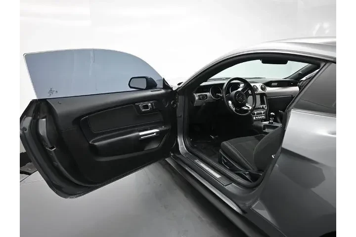 $35000 : Ford Mustang 2022 GT 2dr Fas image 9