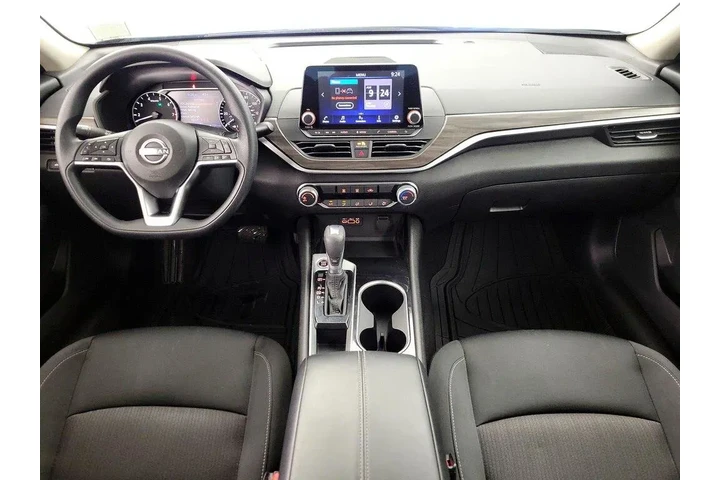 $19998 : Nissan Altima 2024 2.5 SV 4d image 9
