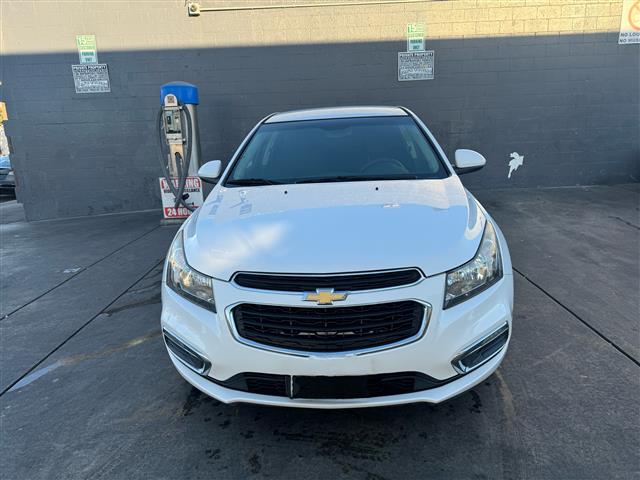 $6600 : Chevy cruze Limited 1LT image 4