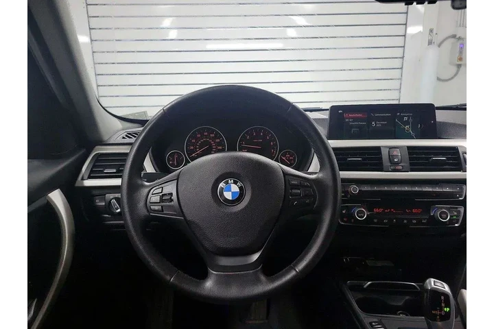 $14599 : BMW 3 Series 2018 320i 4dr S image 10