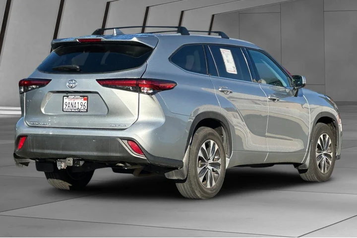 $36500 : Toyota Highlander 2022 AWD X image 4