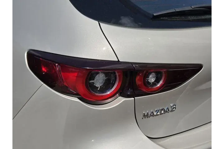 $18911 : Mazda Mazda3 Hatchback 2024 image 7