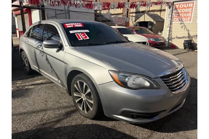 $9995 : 2013 200 image 4