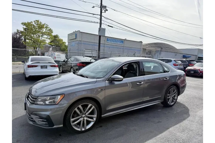 $6399 : 2017 Passat 1.8T R-Line image 6