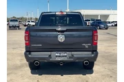 $34575 : Ram 1500 2021 4x4 Laramie 4d thumbnail