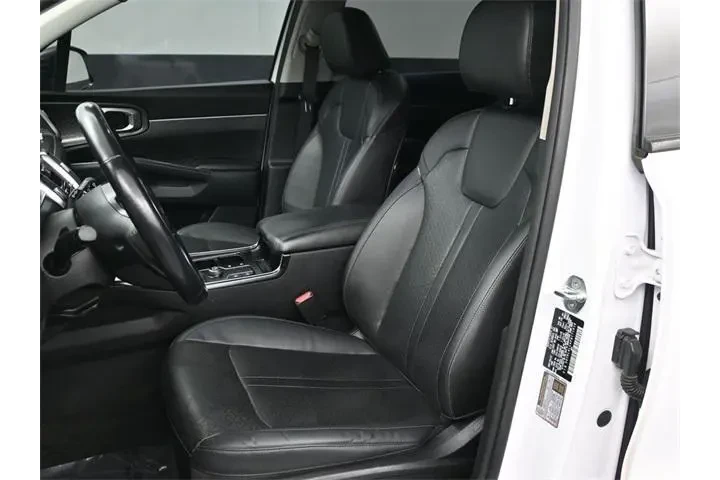 $21768 : Kia Sorento 2023 S 4dr SUV image 9