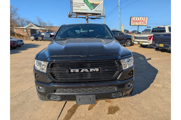 $27995 : 2020 RAM 1500 image 2