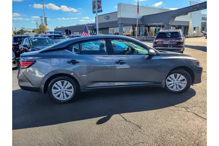 $24898 : Nissan Sentra 2025 S 4dr Sed image 9