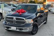 $18995 : 2015 RAM 1500 CREW CAB2015 RA thumbnail