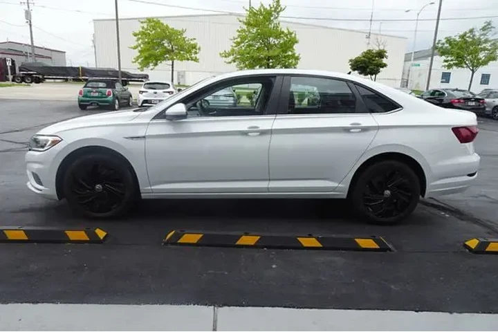 $15990 : 2020 Jetta image 5