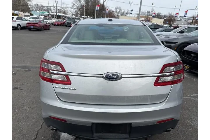 $14995 : Ford Taurus 2015 SE 4dr Seda image 5