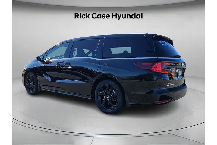 $33452 : Honda Odyssey 2023 Sport 4dr image 7