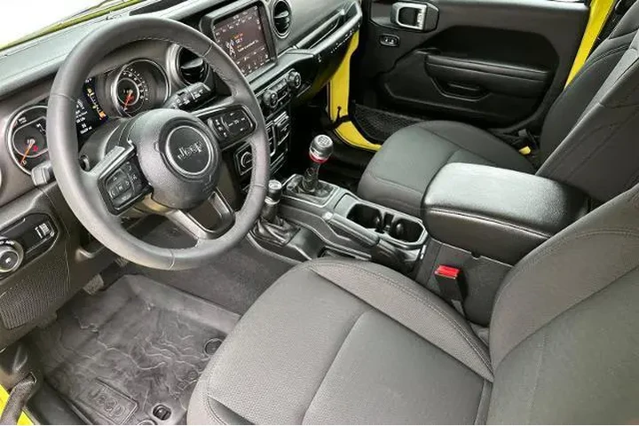 $35995 : Jeep Wrangler 2023 4x4 Sport image 9