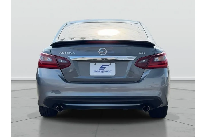 $9487 : Nissan Altima 2017 2.5 SR 4d image 6