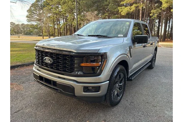 $39989 : Ford F-150 2025 4x2 STX 4dr image 7