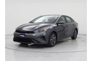 $18998 : Kia Forte 2023 LXS 4dr Sedan thumbnail