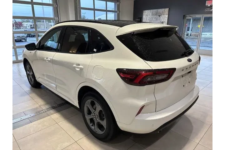 $24965 : Ford Escape 2024 AWD ST-Line image 5