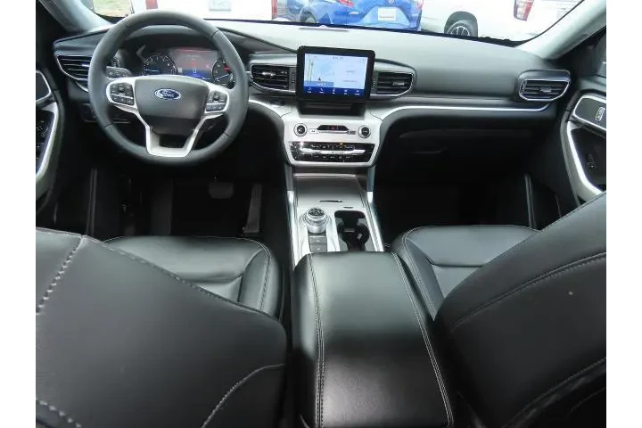 $26999 : Ford Explorer 2022 XLT 4dr S image 2