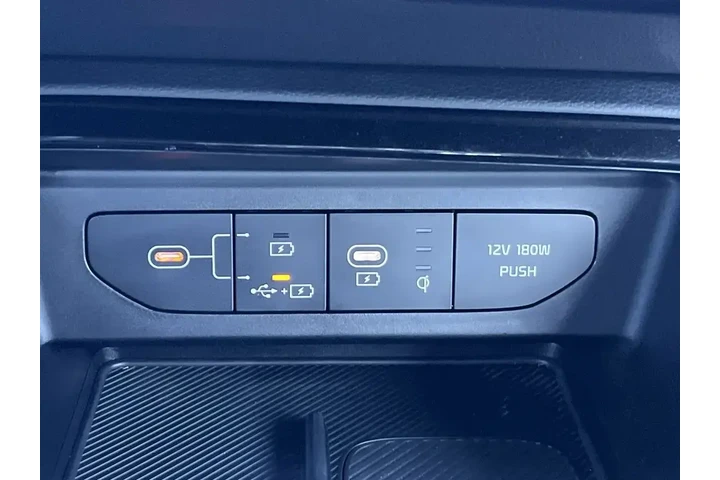 $28749 : Kia K5 2025 GT-Line 4dr Seda image 7