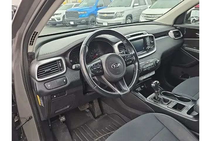$10000 : Kia Sorento 2018 LX 4dr SUV image 10