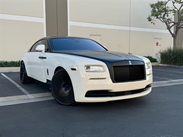 2016 Rolls-Royce Wraith Coupe image 1