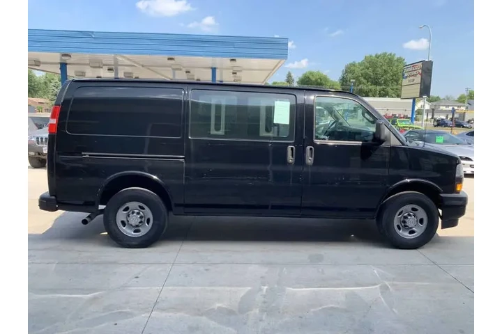$25990 : 2019 Express 2500 image 6