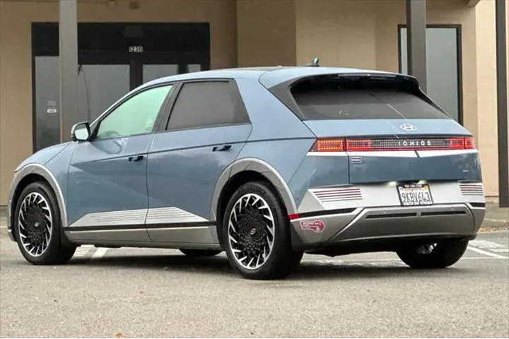 $32490 : Hyundai IONIQ 5 2024 AWD Lim image 6