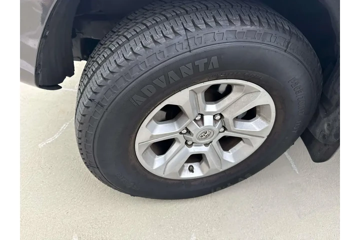 $32870 : Toyota 4Runner 2021 4x2 SR5 image 3