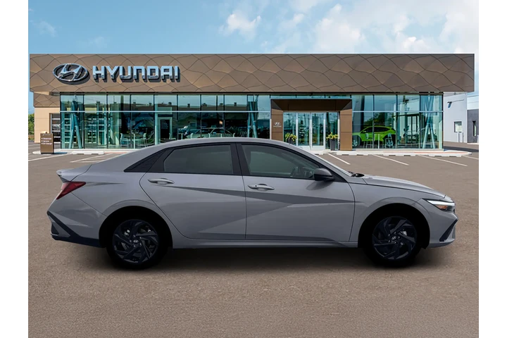 $23990 : Hyundai ELANTRA 2026 SEL Spo image 9