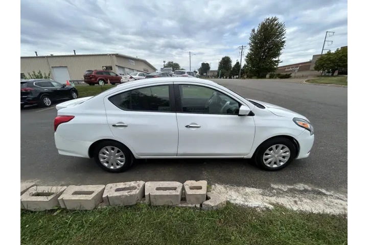 $5990 : 2016 Versa 1.6 SV image 9