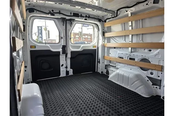 $32595 : Ford Transit 2024 250 3dr SW image 10