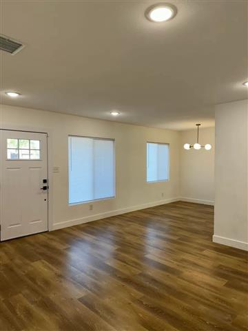 $1700 : North Hollywood 🏡 image 3