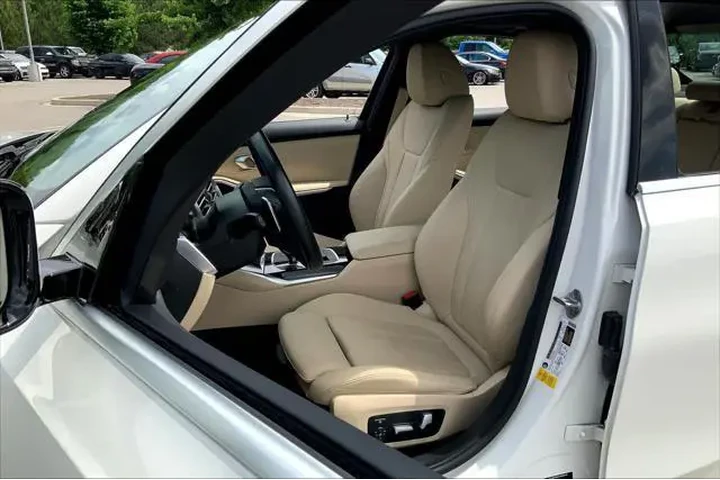 $22998 : BMW 3 Series 2021 330i 4dr S image 7