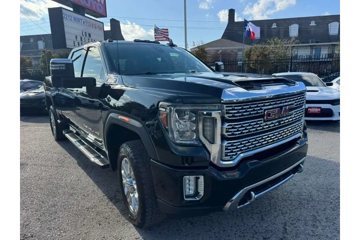 2020 GMC Sierra 2500HD Denali image 4