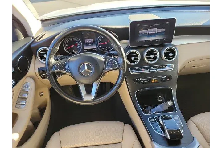 $15000 : Mercedes-Benz GLC 2016 GLC 3 image 4
