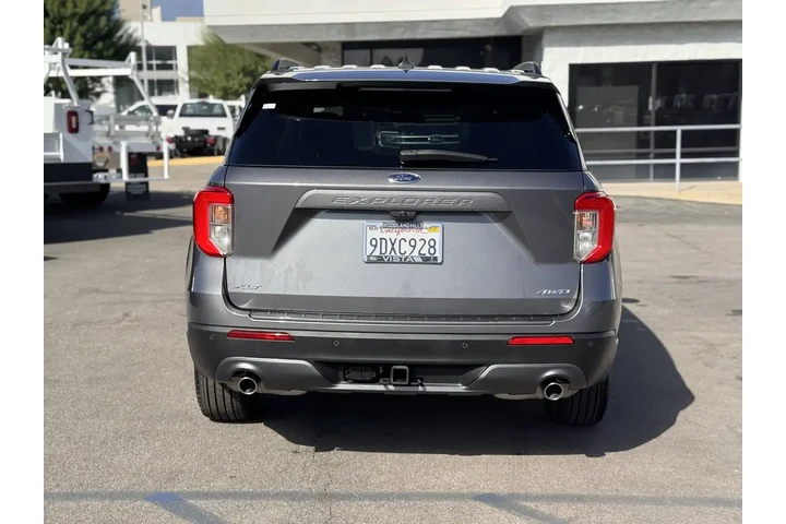 $33995 : Ford Explorer 2022 AWD XLT 4 image 8