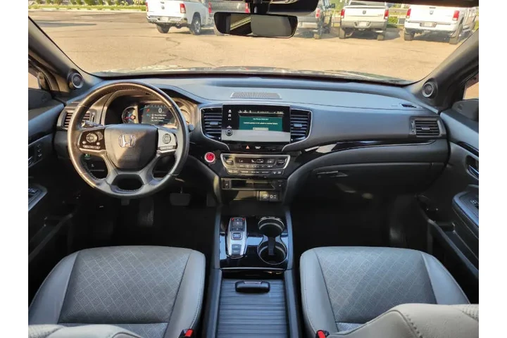 $23985 : 2021 Passport Touring image 4