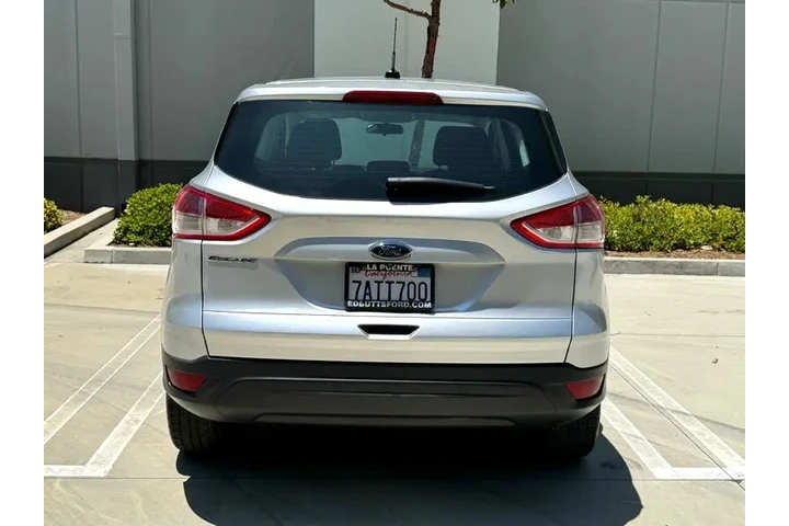 2014 Escape S FWD image 9