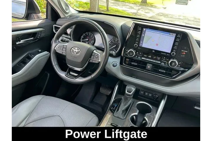 $25988 : Toyota Highlander 2021 Limit image 10